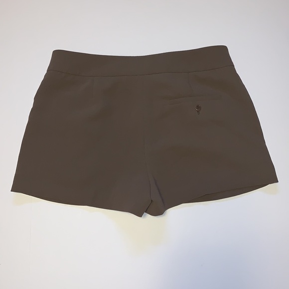 Aritzia Wilfred Dressy Structured Shorts - Women’s Size 2 - Picture 3 of 9